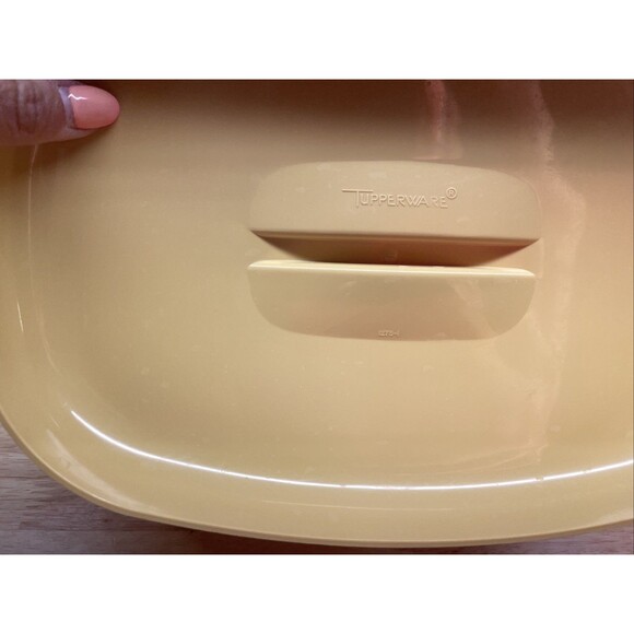 Vintage Tupperware Plastic Oval 4 Piece Microwave Steamer & divider Harvest Gold - Picture 3 of 6